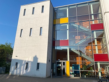 Hier ist der Neubau abgebildet.