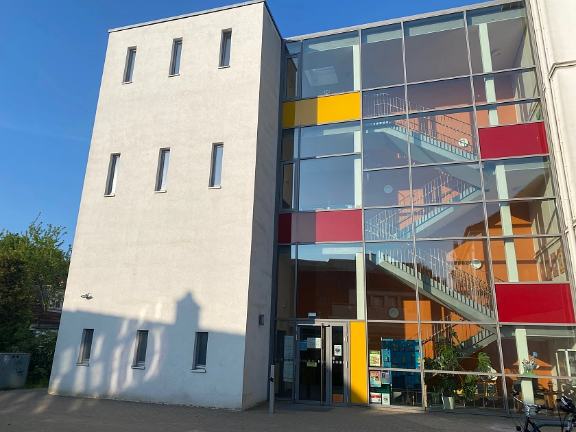 Hier ist der Neubau abgebildet.